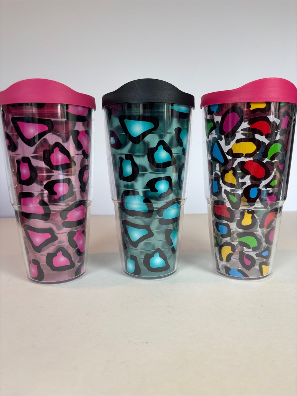 Three! Tervis 24 oz Leopard Print Tumblers Lids Pink Teal Multicolor Hot Cold